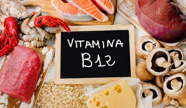 La vitamina B12, es una vitamina esencial que participa en la formación de glóbulos rojos, en el funcionamiento del sistema nervioso y en el metabolismo energético.